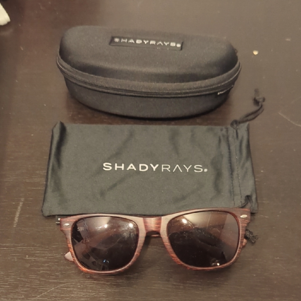 Shady Rays Brown Sunglasses with Case